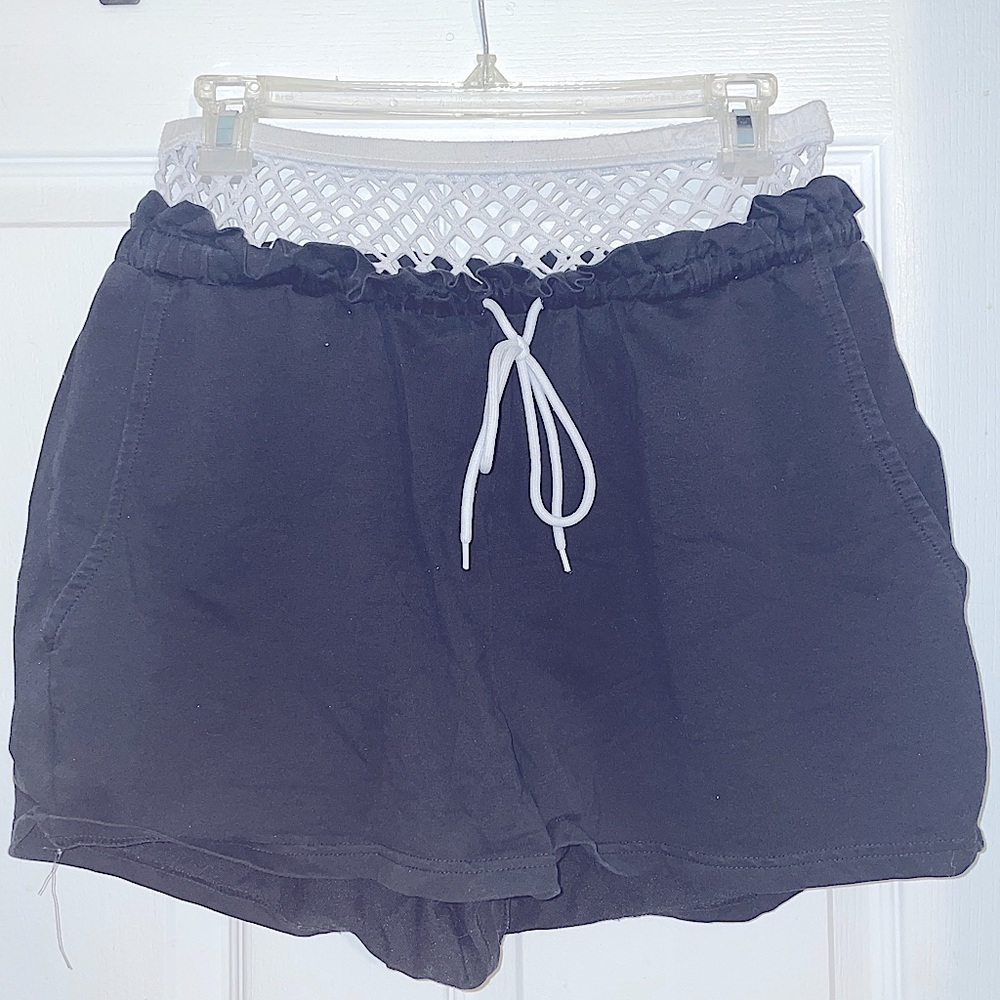 Fashionova: Fishnet Shorts